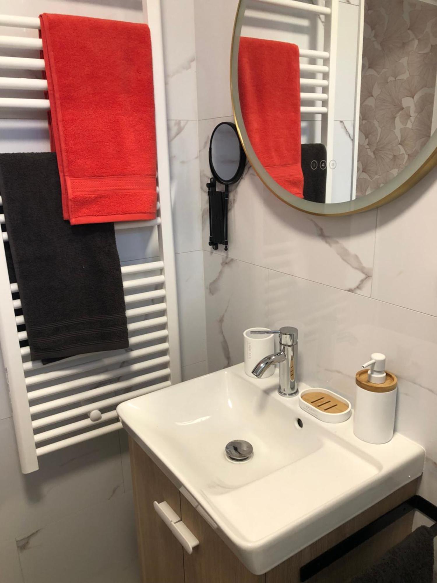 Appartement Chaleureux -Paris-Cdg-Rer B-Parc Des Expos De Villepinte-Disneyland-Asterix-Stade De France- Vaujours Eksteriør billede